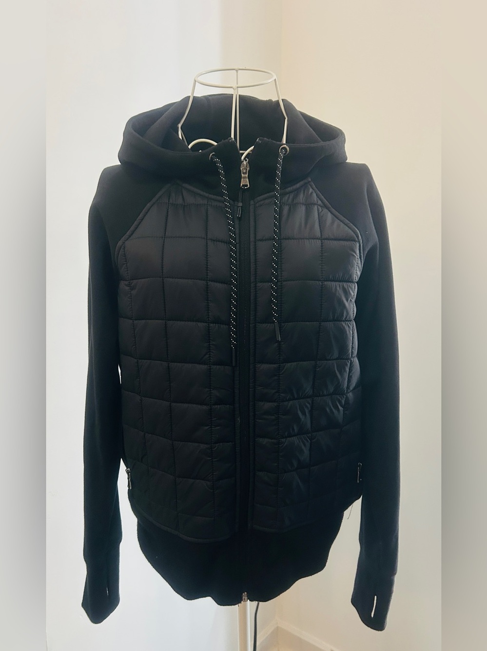 Old Navy Women’s Active Dynamic Fleece Quilted Full Zip Hoodie Black Size M